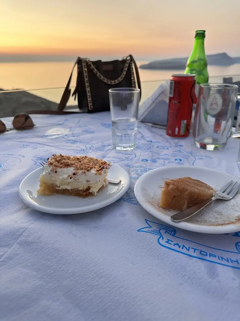 michelle hernandez_Giorgaros_Akrolímni_Bewertung