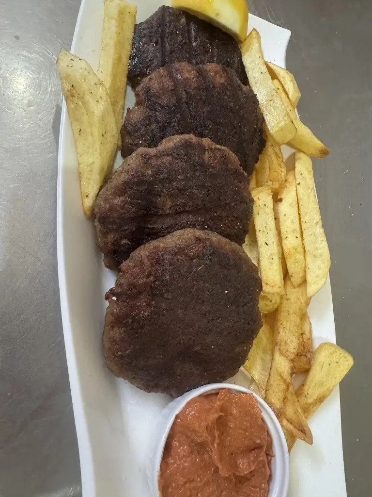 Ουζερί Ψησταριά Αβράμη_Akrolímni_slider_image_1