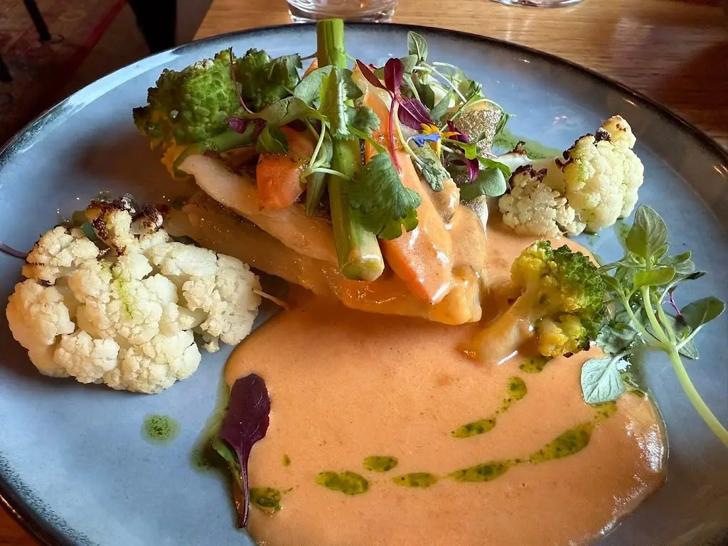 Istvan Hefler_Restaurant Otto_Asprópyrgos_review