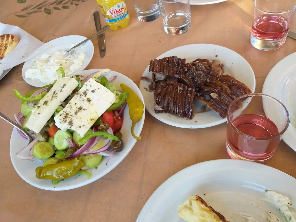 Restaurant Otto_Asprópyrgos_slider_image_3