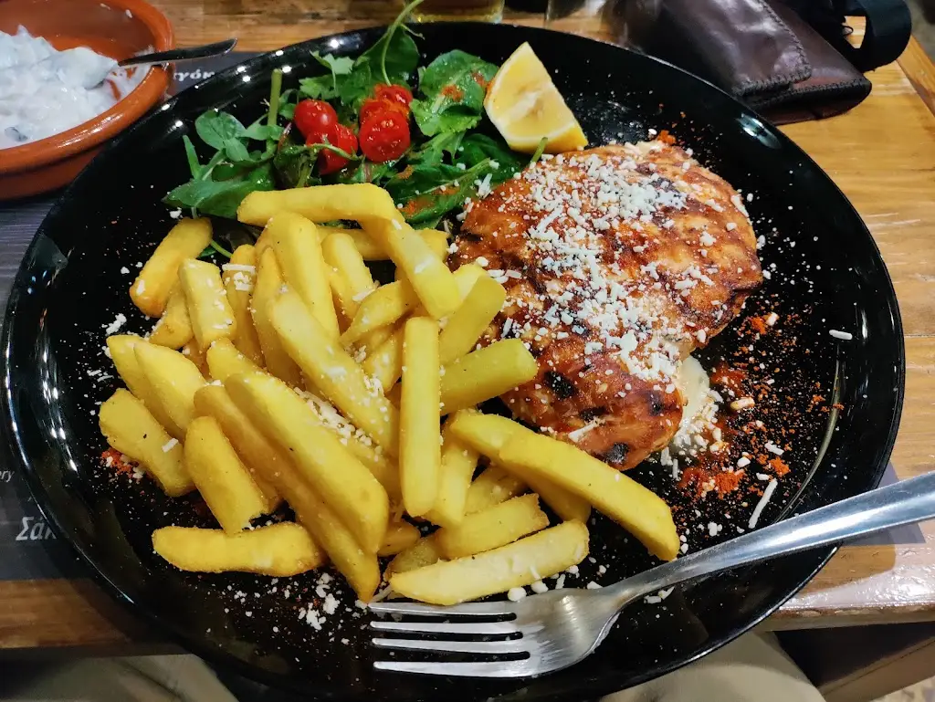 tasaras0030_Στη Λαγόκολλα_Alexándreia_Bewertung