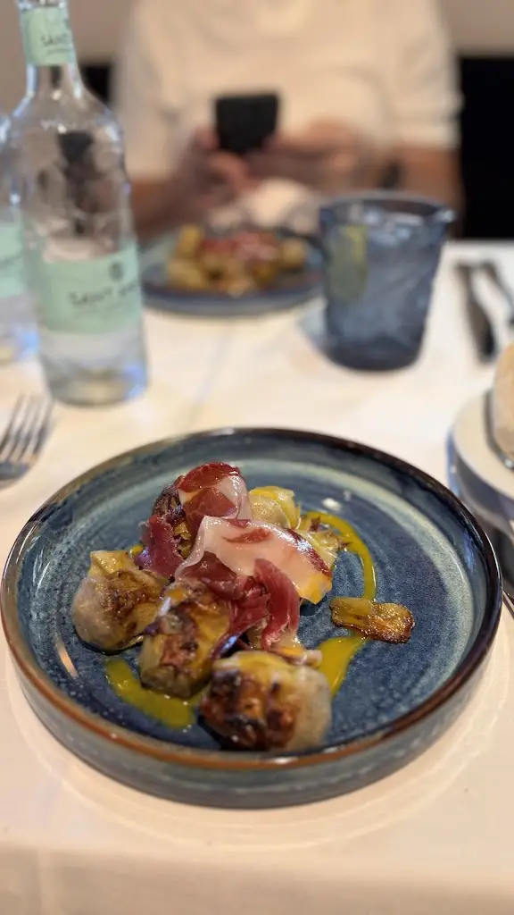 Dan Padure_Tsi Tsi Σουβla Mπαr_Alexándreia_Bewertung