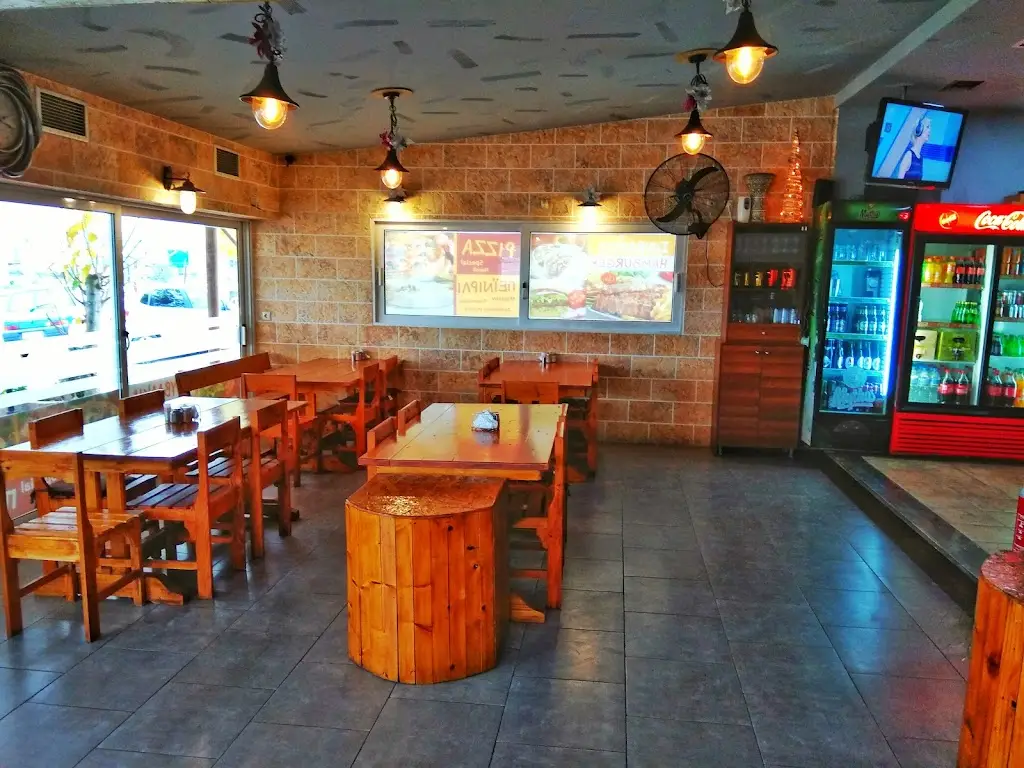 Tsoleridis Pizza Restaurant_Asprópyrgos_slider_image_1