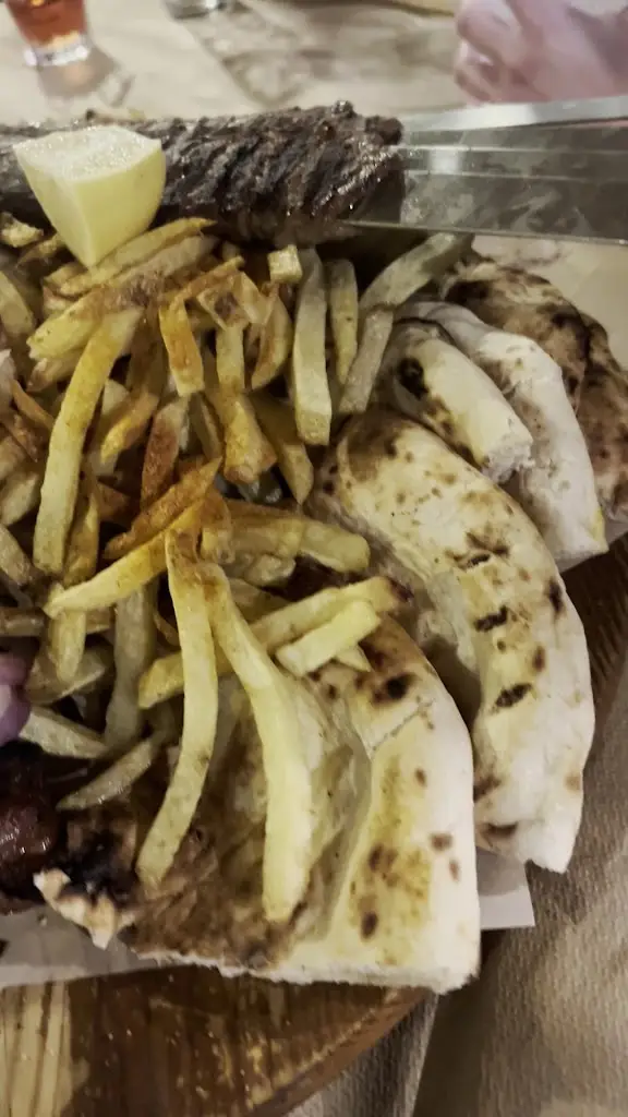 Tsoleridis Pizza Restaurant_Asprópyrgos_slider_image_2