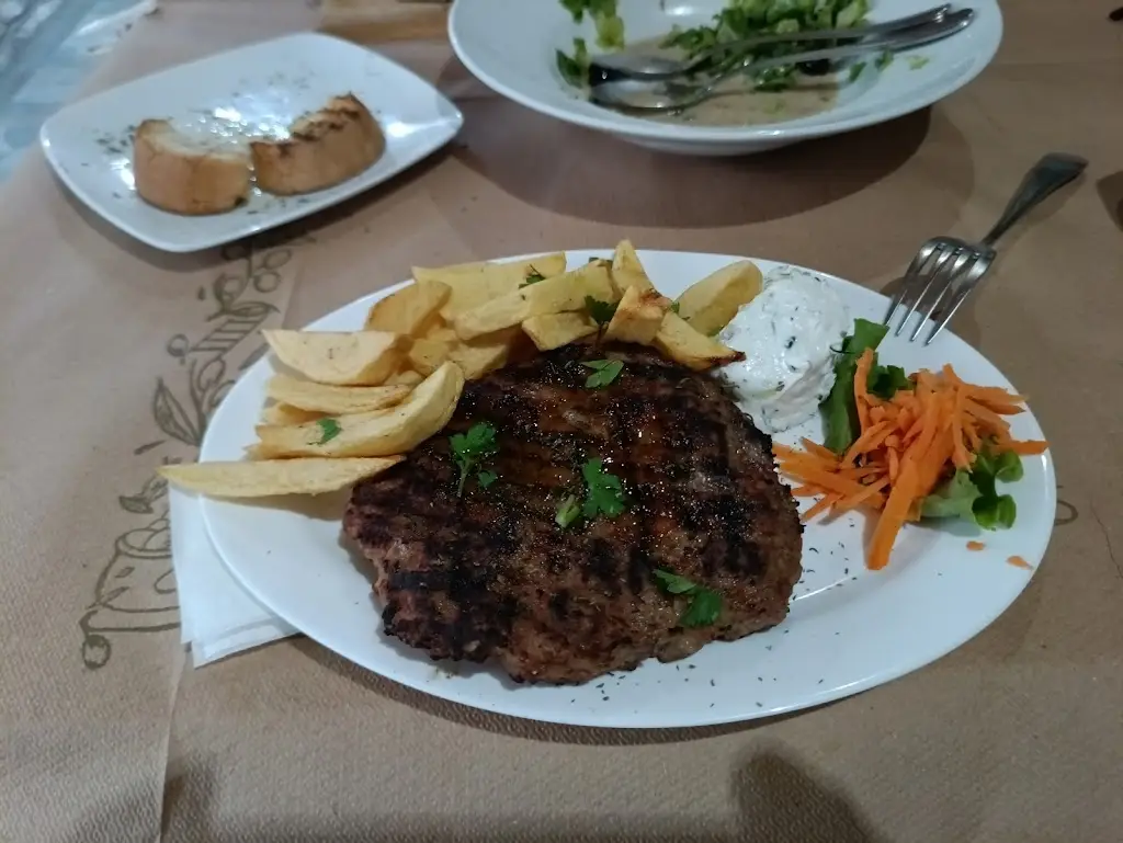 ΤΑΒΕΡΝΑ ΗΔΩΝΙΔΑ ΧΩΡΑ_Alistráti_slider_image_3