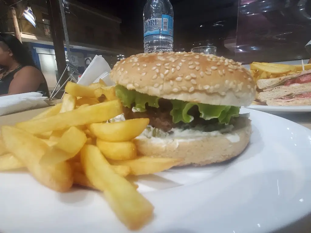 KaNi_EL GUSTO_Alistráti_Bewertung