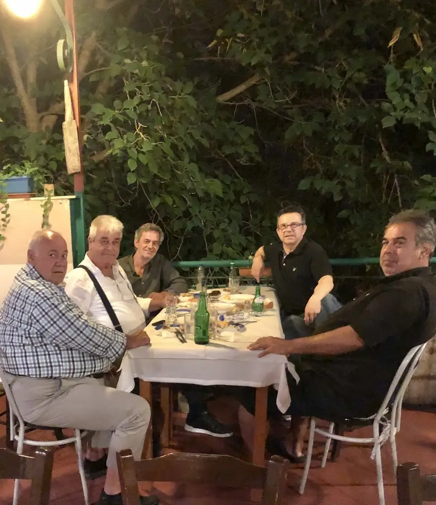 Taverna Papadaniil_Alistráti_slider_image_3