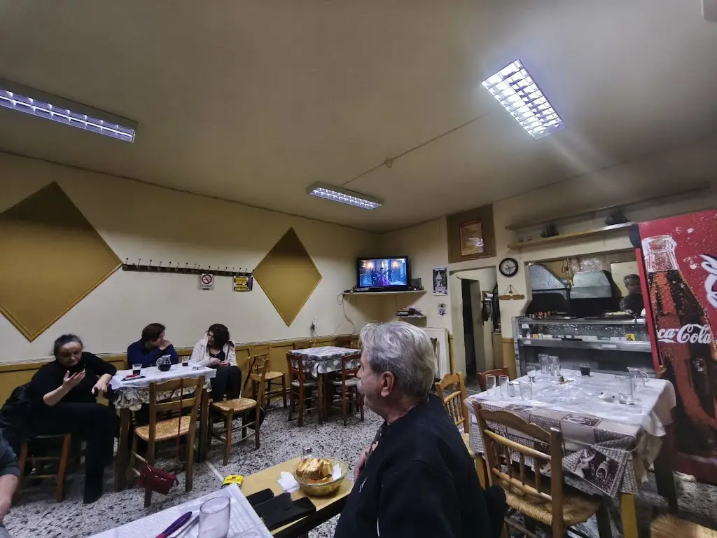 Τζιρτζιλάς Σάκης Restaurant in Alistráti