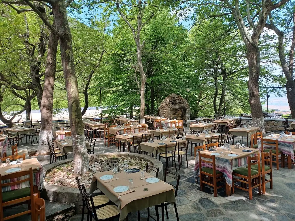 Ταβέρνα Καστανιές Restaurant in Alistráti