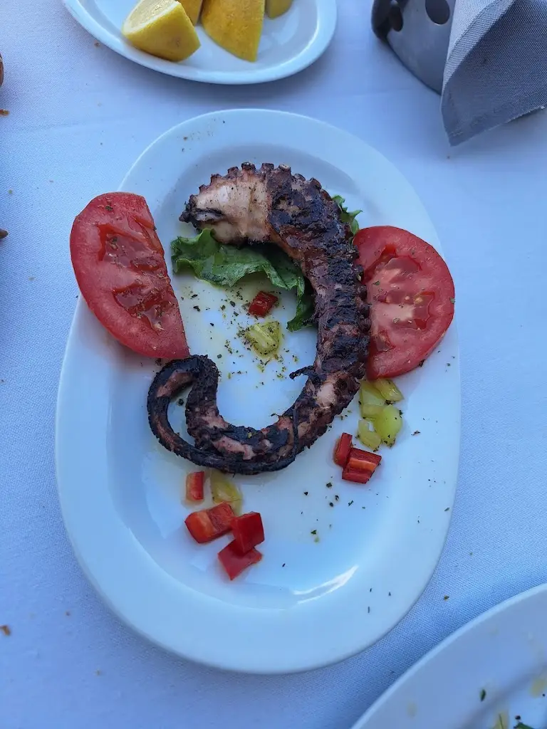 Menü_Ψαροταβέρνα Ακρογιάλι_Angelochóri_Bild_6