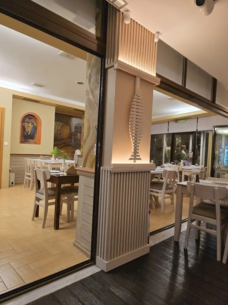 saimir kalbaj_Atlantis Fish restaurant_Angelochóri_Bewertung