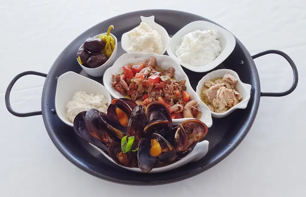 Retselis Restaurant_Angelochóri_slider_image_3