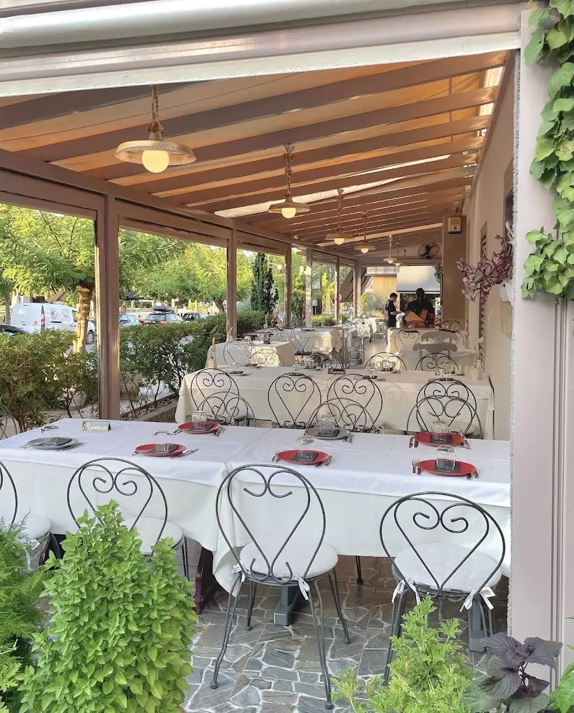 Γαστροδρόμιο Εν Ολύμπω Restaurant in Angelochóri