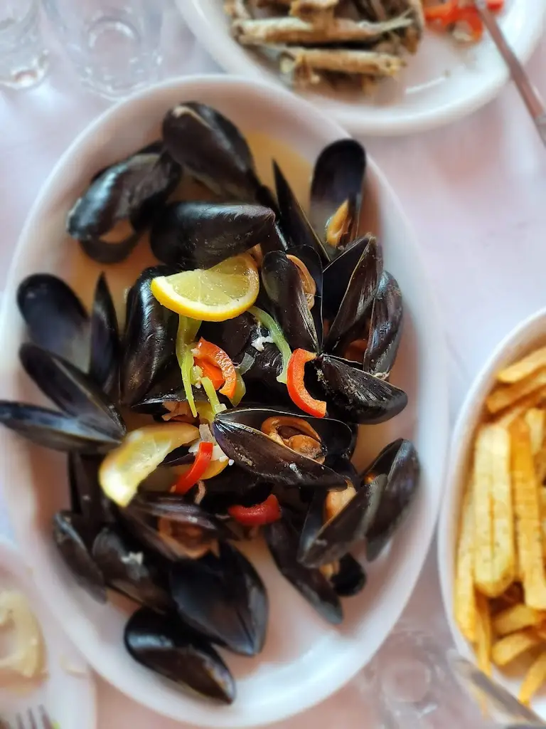 Menu_Aiolos Fish Tavern_Angelochóri_image_5