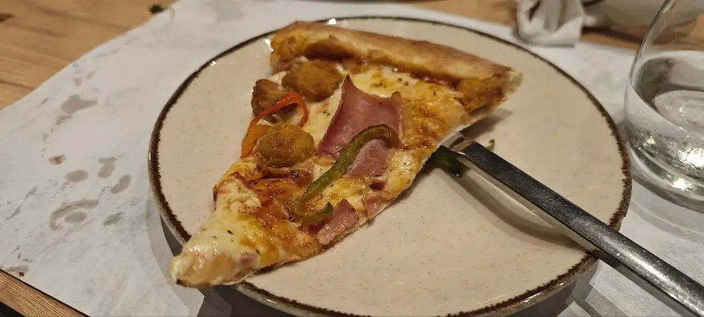 Παναγιώτης Γιαλερνιος_The PizzaPlace_Aridaía_avis