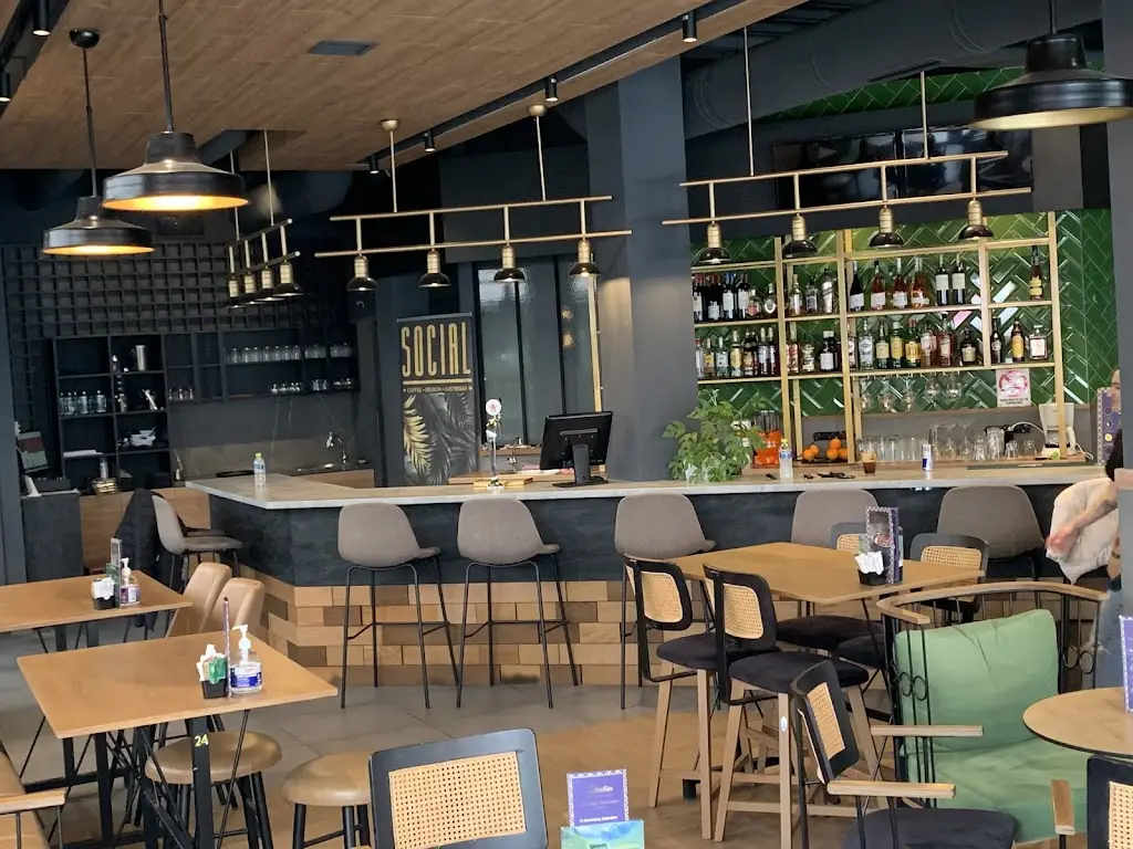 Peinakothiki Restaurant in Aridaía