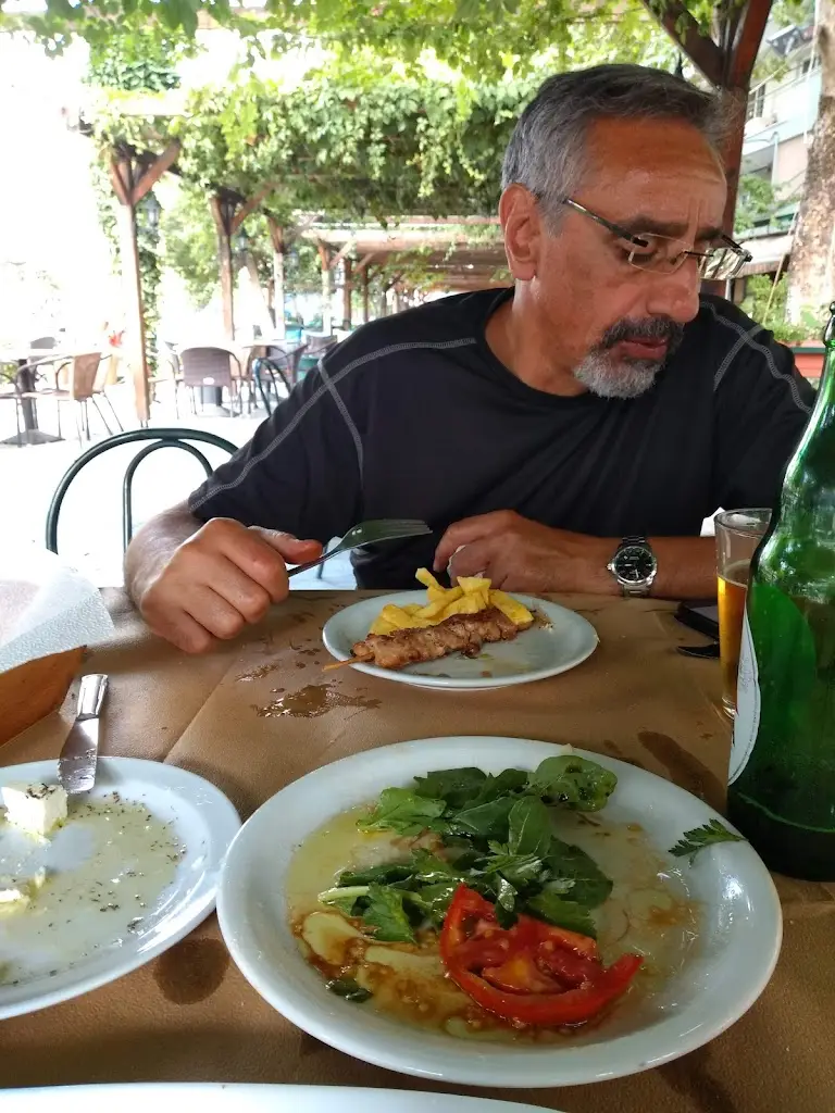 Menü_tsipouradiko Anastasiadis_Aridaía_Bild_1