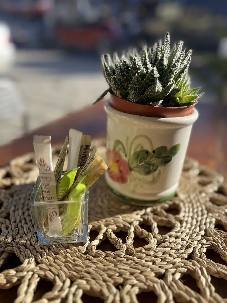 Menu_Eleni Cafe Bistrot_Arnaía_image_1