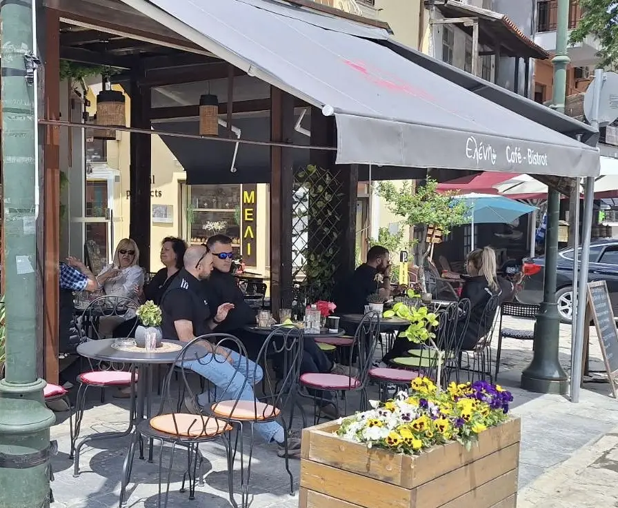 Eleni Cafe Bistrot Restaurant in Arnaía