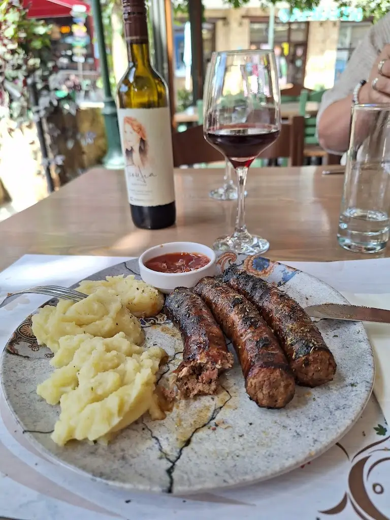 Menü_o Πλάτανος_Arnaía_Bild_7