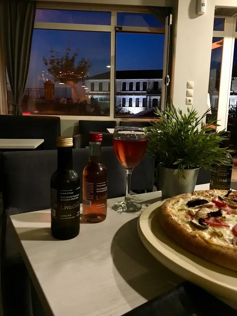 Menü_ΑΙΝΙΓΜΑ CAFE SNACK BAR_Arnaía_Bild_1