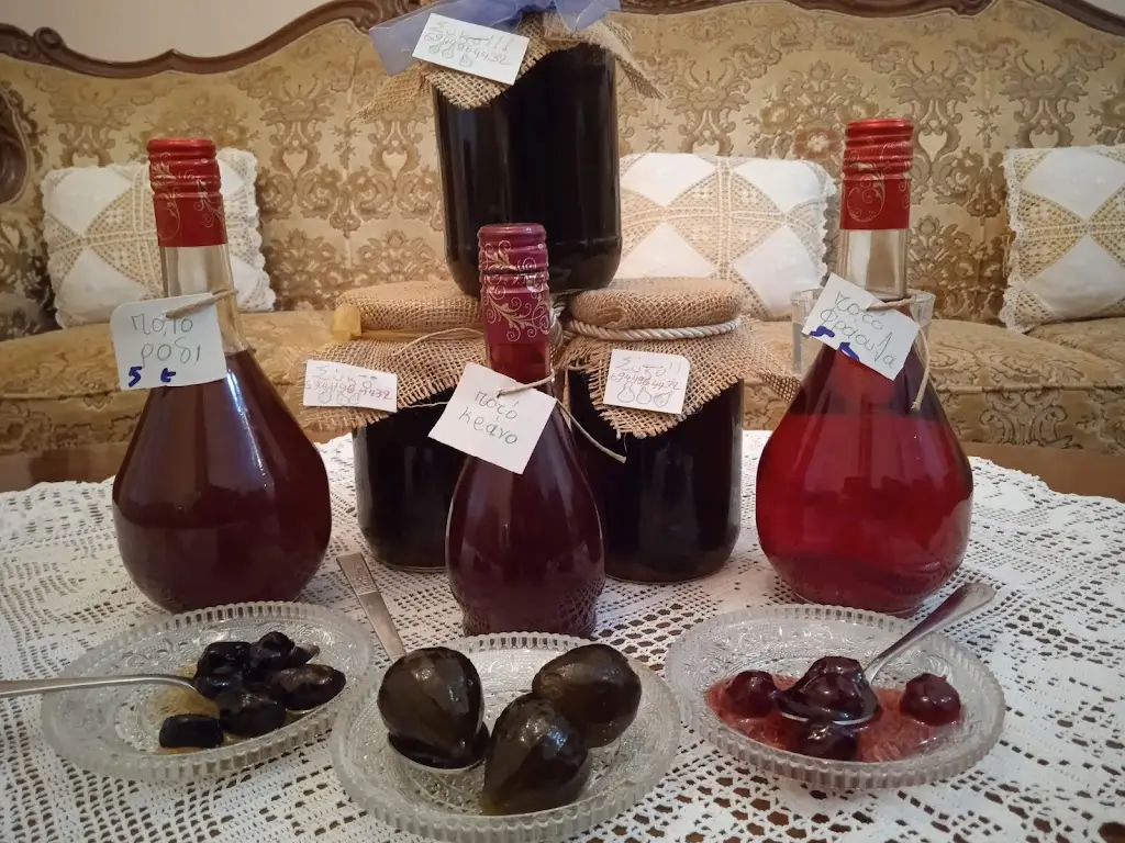 Menü_Ταβέρνα Μεζεδοπωλείο Σαμαρά_Arnaía_Bild_7