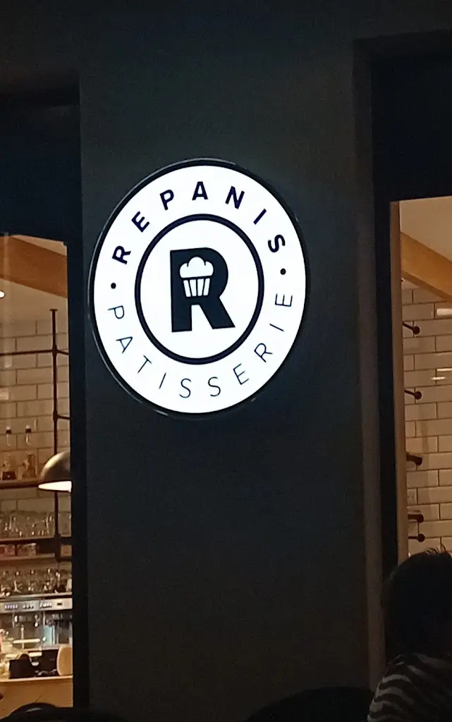 Bill Babias_Repanis Patisserie_Arnaía_Bewertung