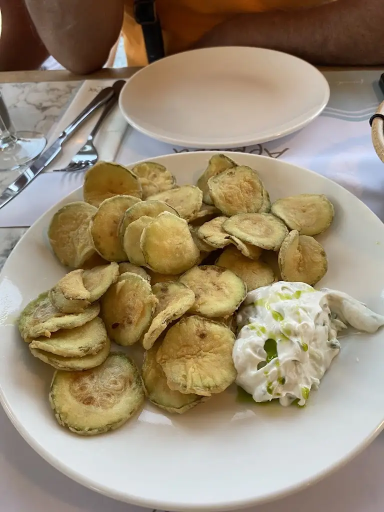 Mirela Mihalcea_Armýra_Arnaía_Bewertung