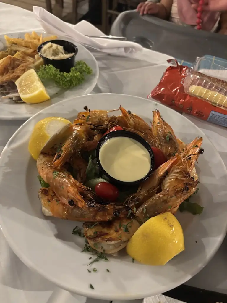 Lirio Castro_Arhontikon - Restaurant in Artemida_Artémida_Bewertung