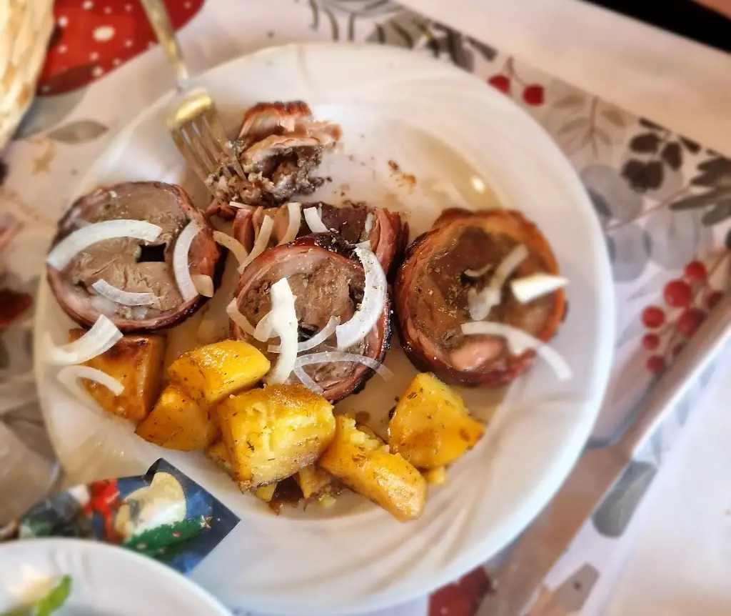 Menü_Domaine Ntaraka Traditional food_Arnaía_Bild_6