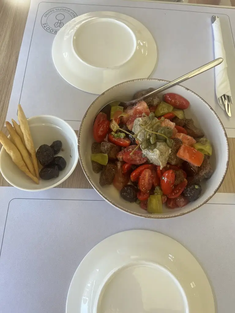 Marija Pehar_Nifty Roots_Asvestochóri_review