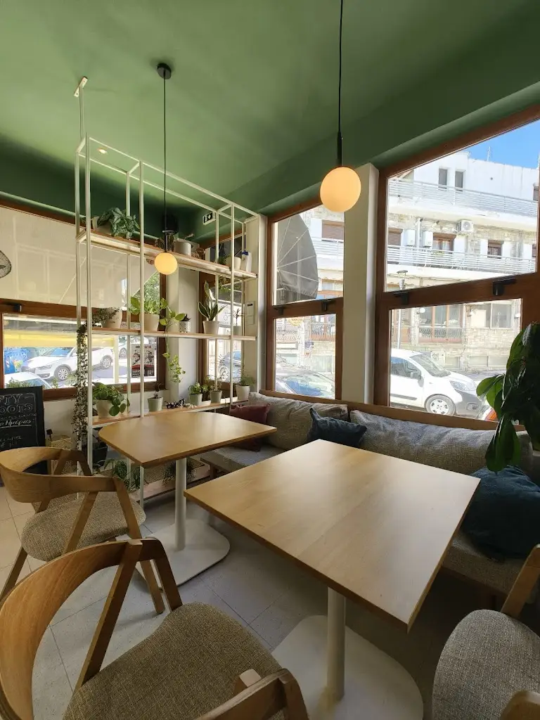 Henry_Nifty Roots_Asvestochóri_review