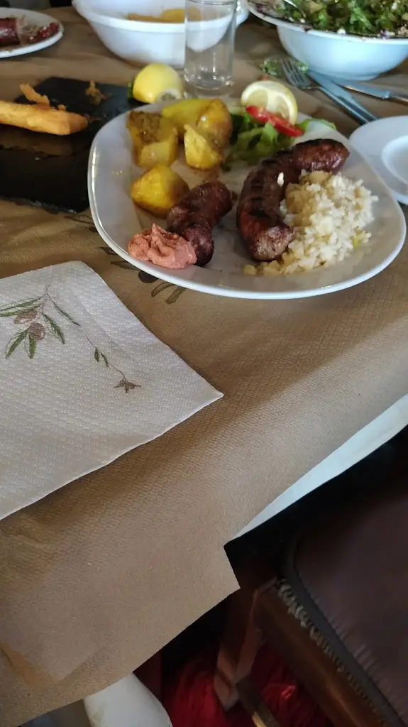 Menü_Τσιπουράδικο του Χαγιάτι_Axioúpoli_Bild_4