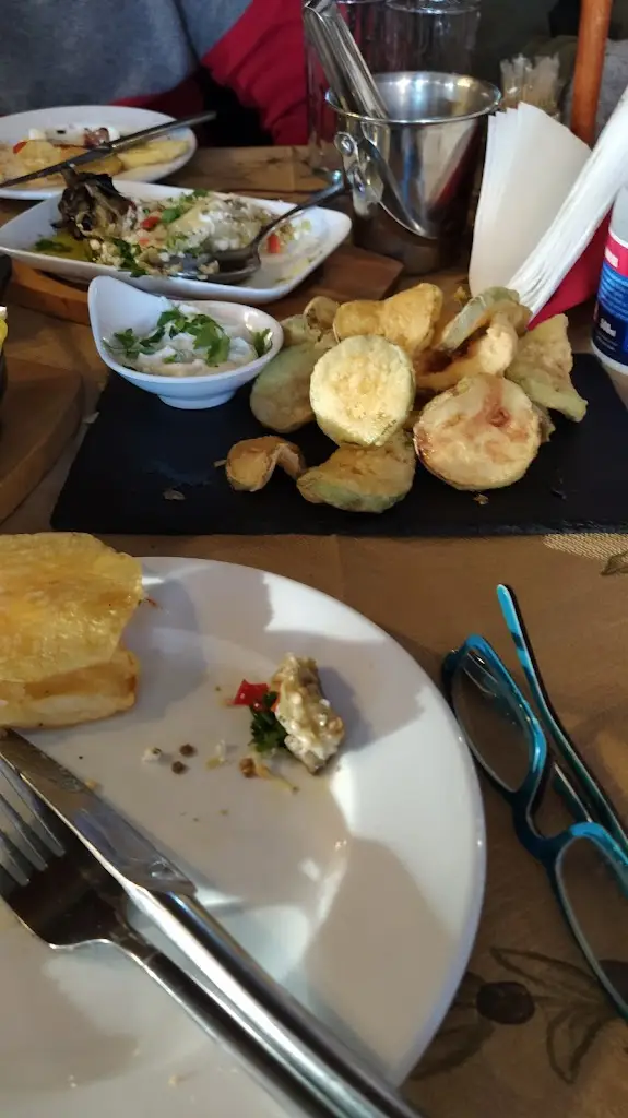 Menü_Τσιπουράδικο του Χαγιάτι_Axioúpoli_Bild_6