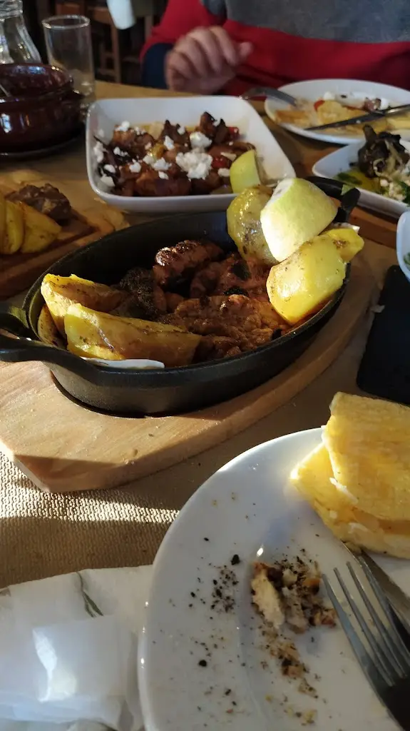 Menü_Τσιπουράδικο του Χαγιάτι_Axioúpoli_Bild_9