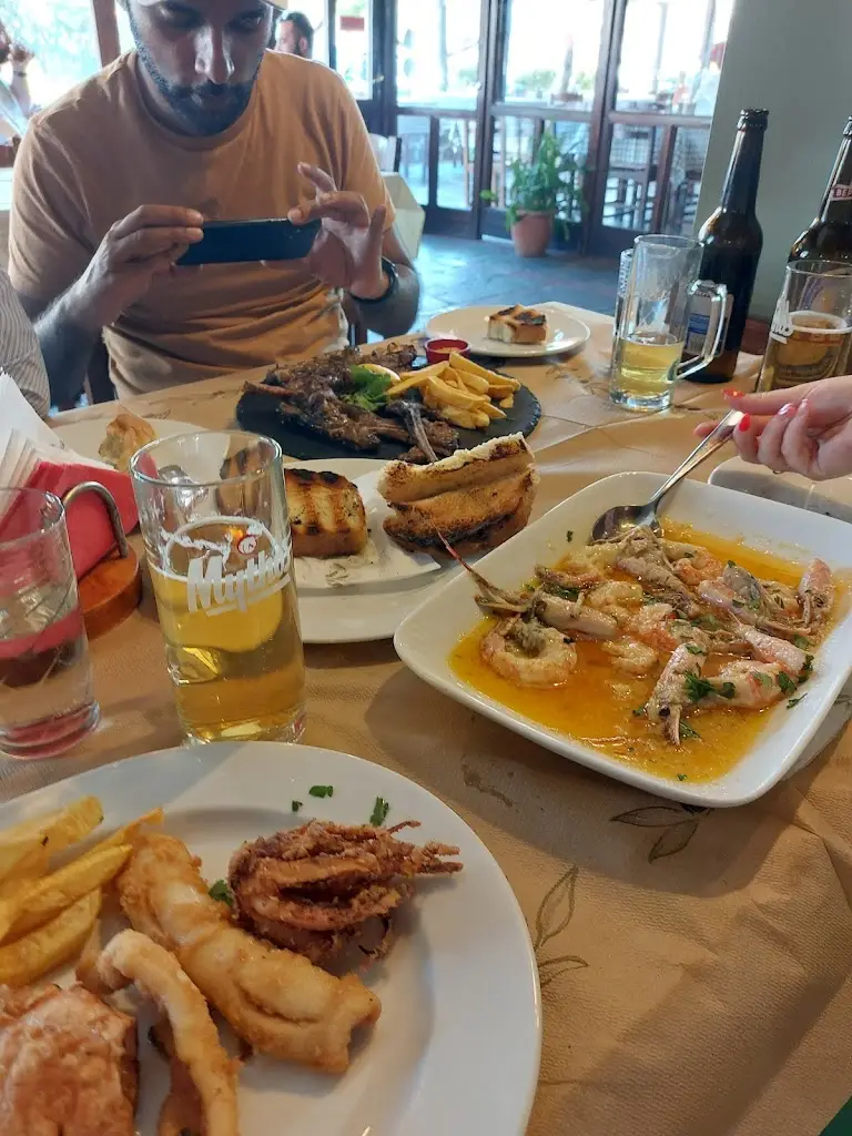 Kasia Gebka_Τσιπουράδικο του Χαγιάτι_Axioúpoli_Bewertung