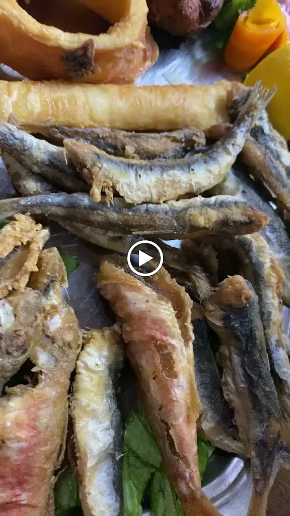 Τσιπουράδικο του Χαγιάτι_Axioúpoli_slider_image_2