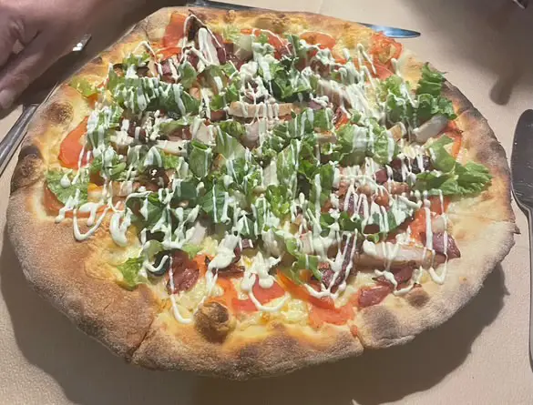 Πιτσαρία Status_Axioúpoli_slider_image_3