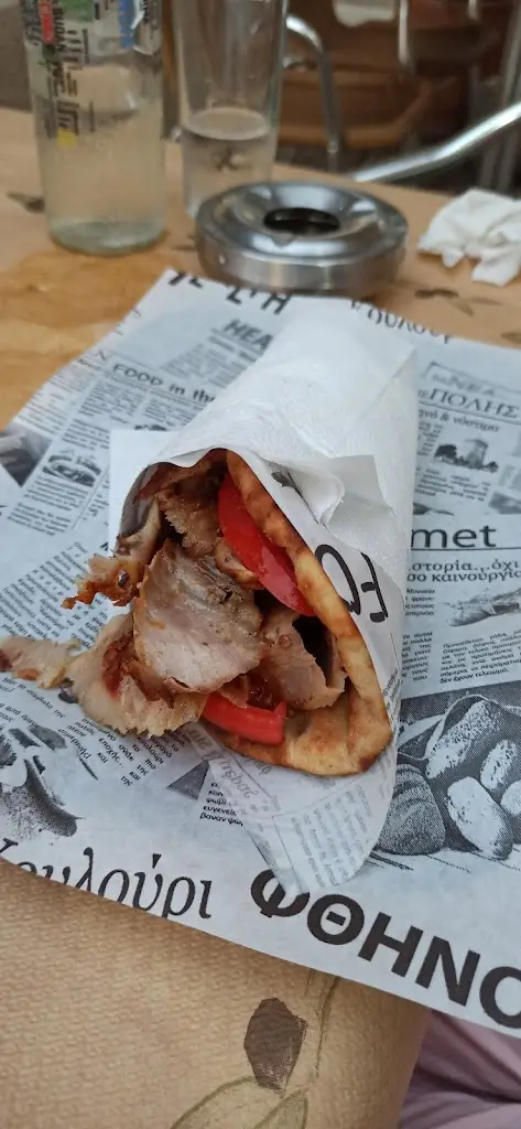 healthy strong_Streat Food Γυραδικον_Axioúpoli_Bewertung