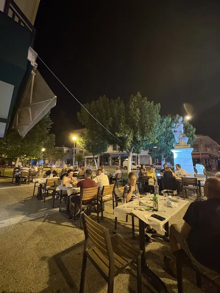 Casa Di Pizza_Axioúpoli_slider_image_1