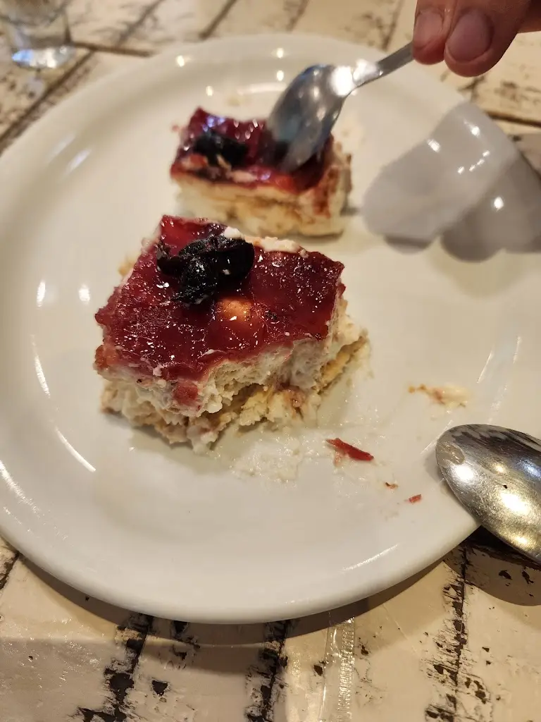 Menü_Μυσιρλού fish & meat_Chalástra_Bild_6