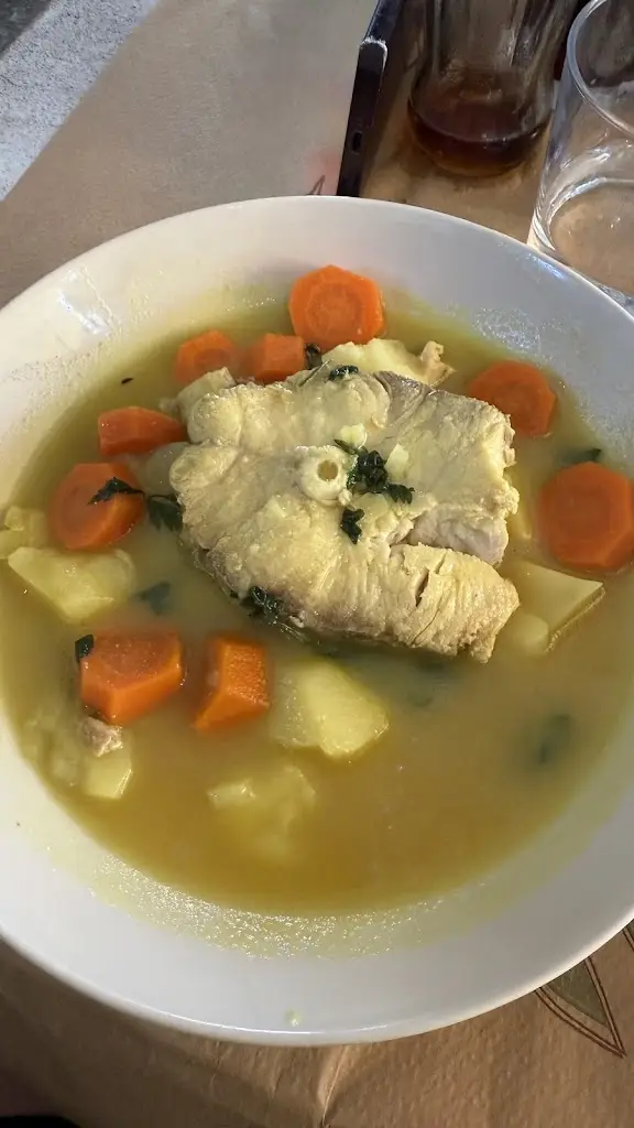 Maya Dinev_Μυσιρλού fish & meat_Chalástra_Bewertung