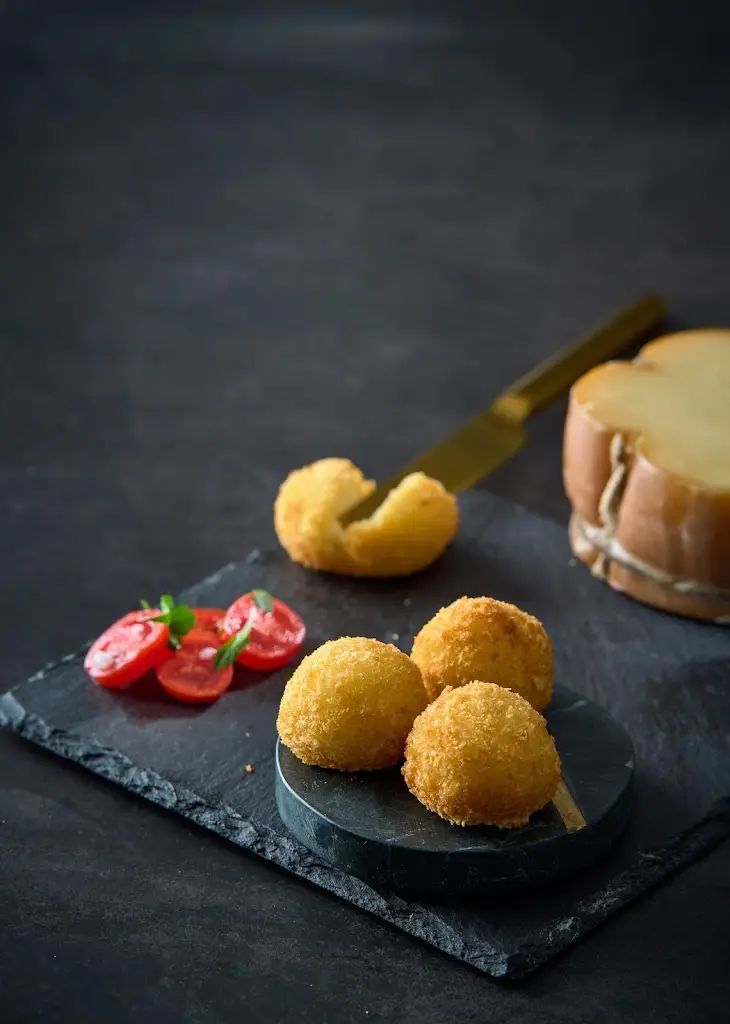 Μυσιρλού fish & meat_Chalástra_slider_image_3