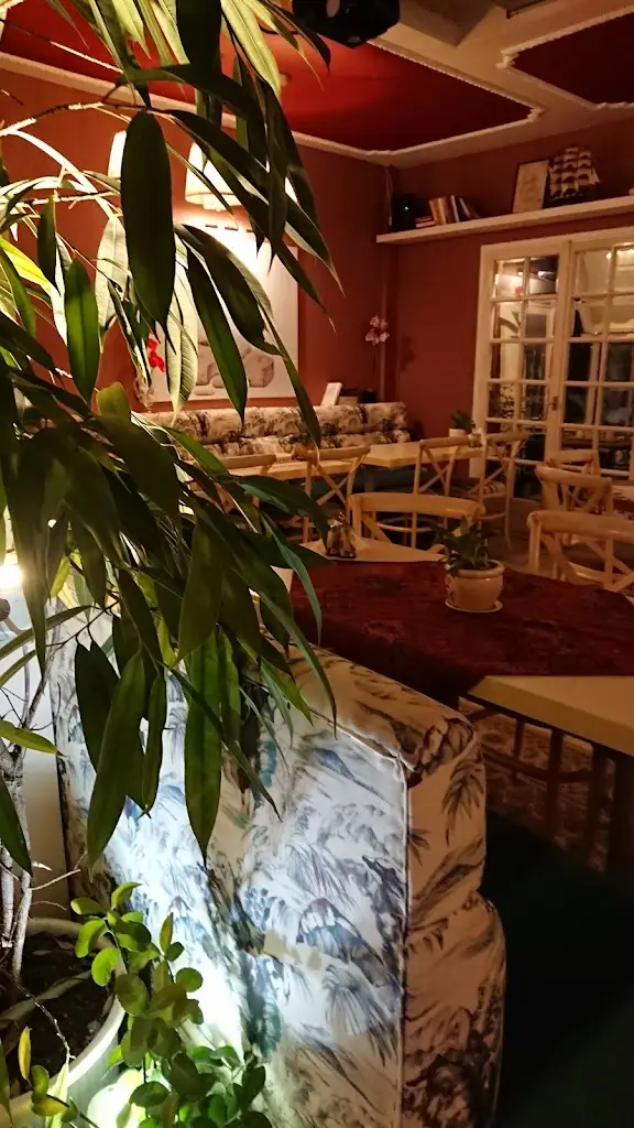 La Piazza Restaurant and Pub Restaurant in Chalástra