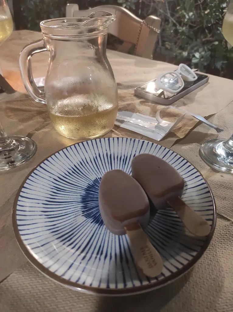 Menu_Ta Delfinia_Artémida_image_6