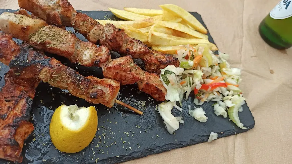 Menü_Ταβέρνα Φουσκωτός_Chalkidóna_Bild_5