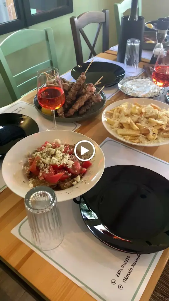 Ταβέρνα Φουσκωτός_Chalkidóna_slider_image_2