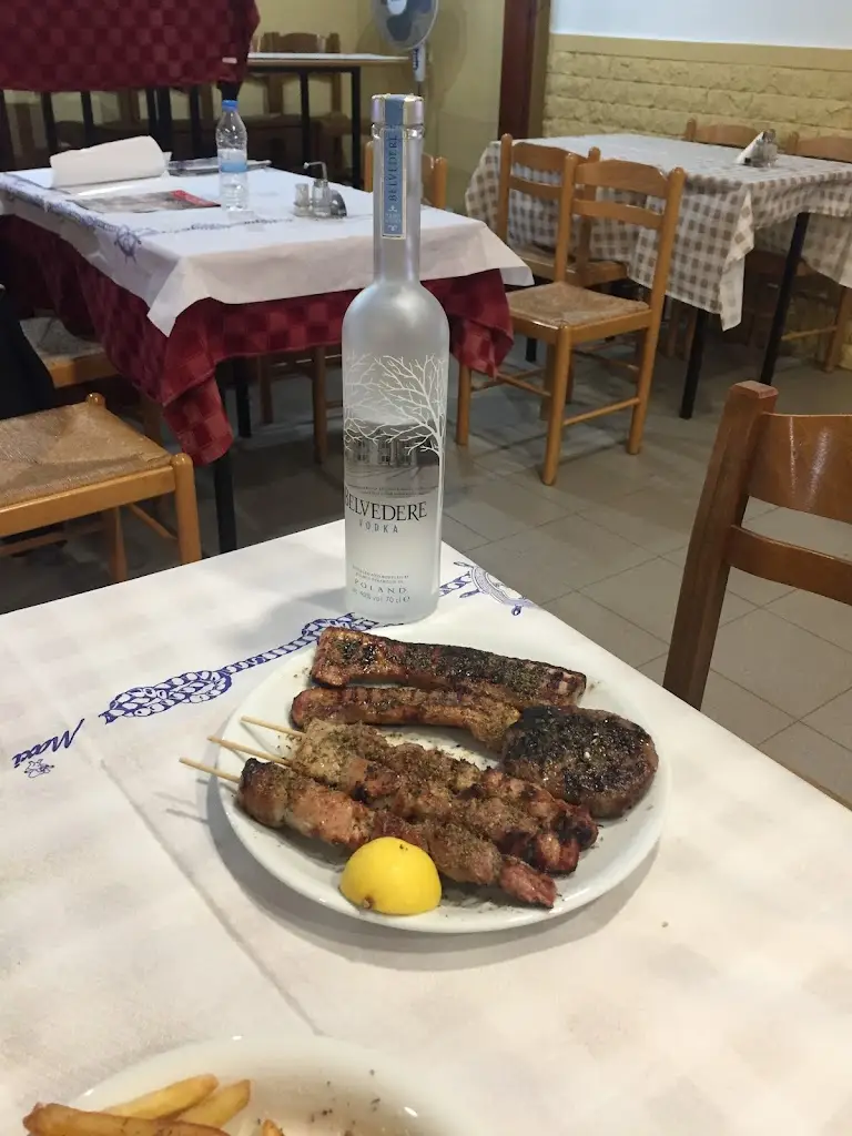 Menü_Street Food ΠΑΤΣΑΣ_Chalkidóna_Bild_8