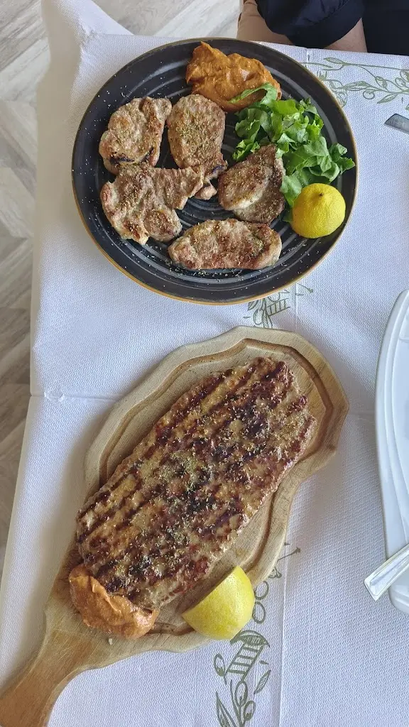 Menü_Γιώργος Ψησταριά_Chalkidóna_Bild_5