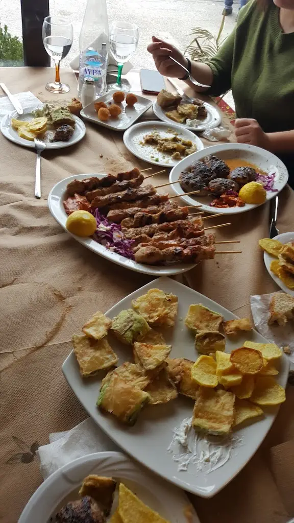 Menü_Γιώργος Ψησταριά_Chalkidóna_Bild_6